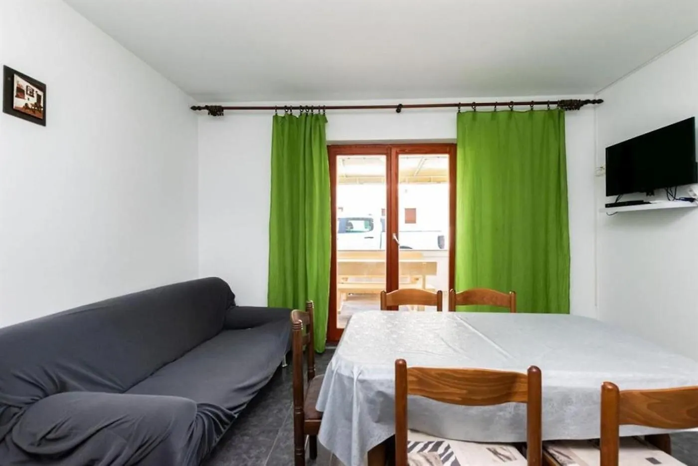 Beachfront Apartments Lopar